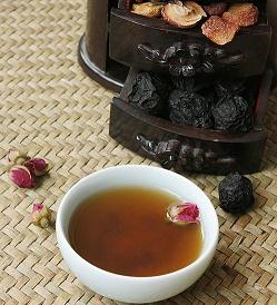 紅酒烏梅減肥法 女性養顏美體改善手腳冰冷