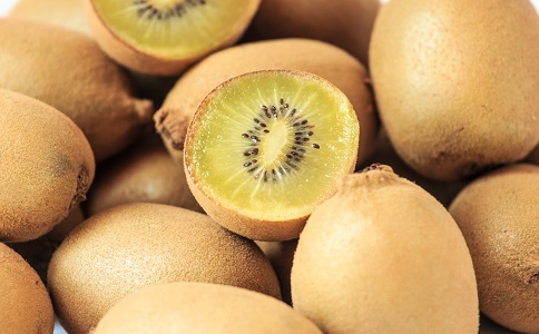 晚上吃猕猴桃會長胖嗎 巧吃猕猴桃能減肥 晚上吃猕猴桃會長胖嗎 吃猕猴桃可以減肥嗎 晚上吃猕猴桃有哪些好處