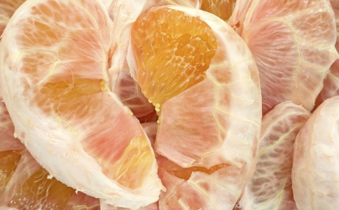 冬季天氣干燥 柚子幫你減肥補水 吃柚子可以減肥嗎 柚子減肥食譜有哪些 柚子怎麼吃可以減肥