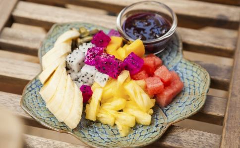 夏季減肥吃什麼好 哪些水果沙拉可以減肥 減肥水果沙拉