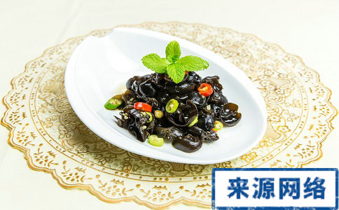 夏季減肥吃什麼 夏季減肥食譜 黑木耳減肥食譜