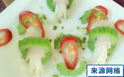 夏季減肥食譜 夏季減肥食譜有哪些 苦瓜培根金針菇卷