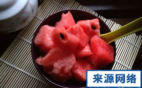 夏季吃什麼能減肥 夏季吃什麼水果能減肥 哪些水果的減肥效果好
