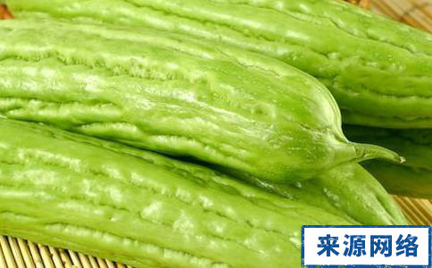 苦瓜怎麼吃才能減肥 苦瓜怎麼吃減肥 苦瓜的功效