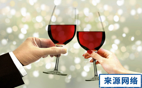 紅酒煮烏梅有什麼效果 紅酒煮烏梅的瘦身效果 紅酒煮烏梅可以瘦身嗎