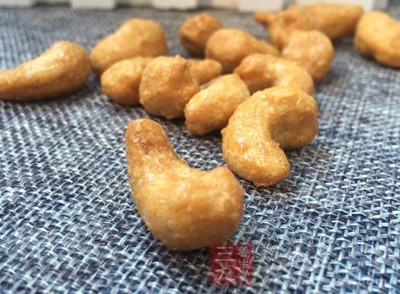 讓我們難以辨別出堅果本來的味道
