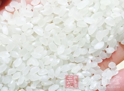 大米忌和蒼耳一起食用，否則會引發心痛造成身體不適