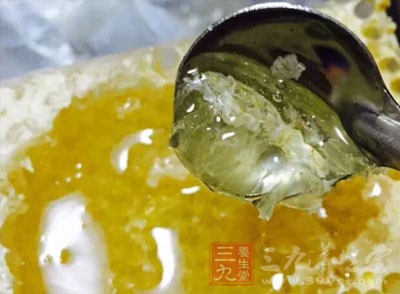 蜂蜜的營養成分比較復雜