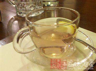 現在市面上賣的果凍大多都不是水果制作而成的