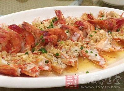 　保存這類食物最好選擇玻璃器皿或有釉質的瓷器