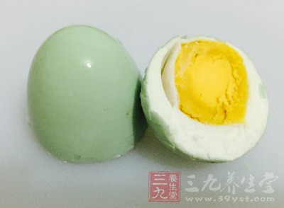其實嬰兒是可以吃鴨蛋黃的