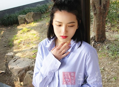 低致病性禽流感可使禽類出現輕度呼吸道症狀 低致病性禽流感可使禽類出現輕度呼吸道症狀