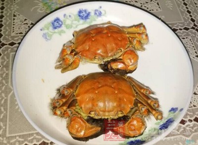 不能與冷飲同食 不能與冷飲同食