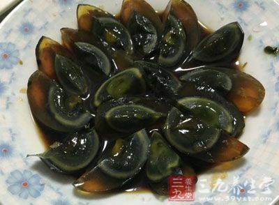 皮蛋味辛、澀、甘、鹹、性寒 皮蛋味辛、澀、甘、鹹、性寒