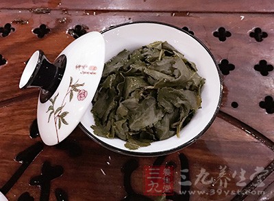 隔夜茶因時間過久，維生素大多已喪失