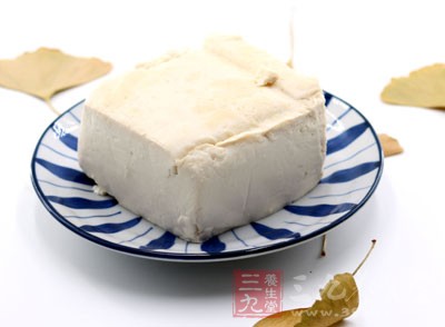 因此胰腺炎患者應多吃富含營養的食物，如魚、瘦肉、蛋白、豆腐等