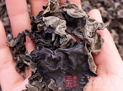 瑞安一男子在吃了黑木耳後不久就開始腹瀉,接著出現多髒器功能衰竭 瑞安一男子在吃了黑木耳後不久就開始腹瀉,接著出現多髒器功能衰竭