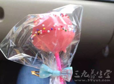 雞蛋不可以跟糖一起煮或者吃雞蛋後吃糖也是不行的