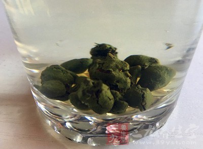 再吃一些點心,然後再喝茶 再吃一些點心,然後再喝茶