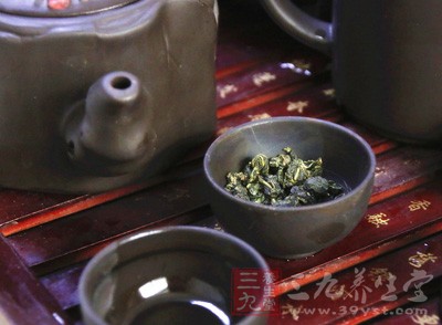 一般茶葉在沖泡3-4次後就基本上沒有什麼茶汁了 一般茶葉在沖泡3-4次後就基本上沒有什麼茶汁了
