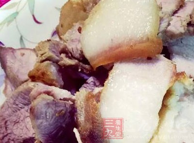 應忌——動物油、生豬油、熏肉、油浸沙丁魚