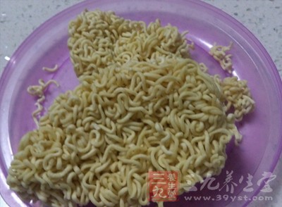 快餐不少都屬油炸過的干脆食品 快餐不少都屬油炸過的干脆食品
