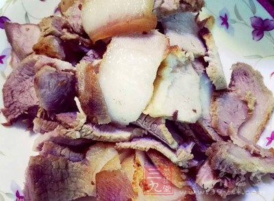 其中頓頓吃肉俨然成為了飲食的標配 其中頓頓吃肉俨然成為了飲食的標配