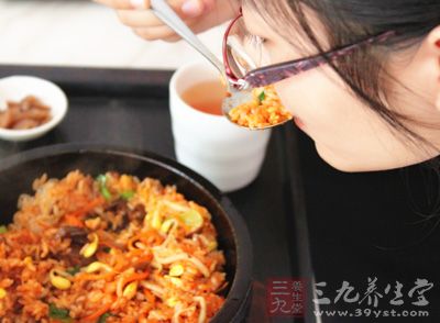 但是人體每日對於蛋白質的需求是有限的