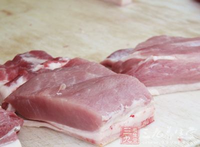 在肉類食物中含有非常豐富的飽和脂肪酸 在肉類食物中含有非常豐富的飽和脂肪酸