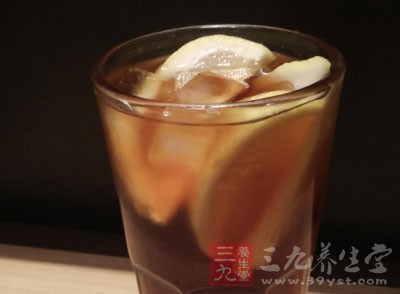 飲料中到底有多少糖