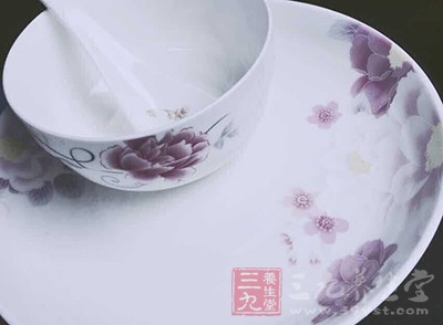 如何確認仿瓷碗合不合格，能不能使用