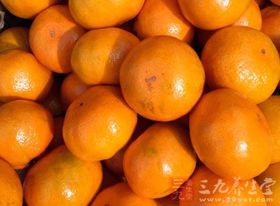 服用四環素類藥物時，也忌吃豆腐