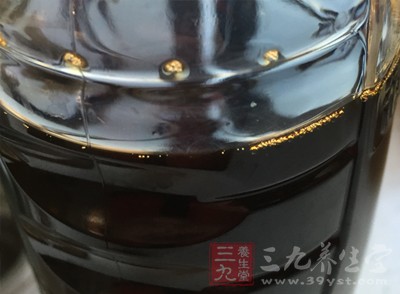 醬油是常見調味品,也是中國傳統的調味品 醬油是常見調味品,也是中國傳統的調味品