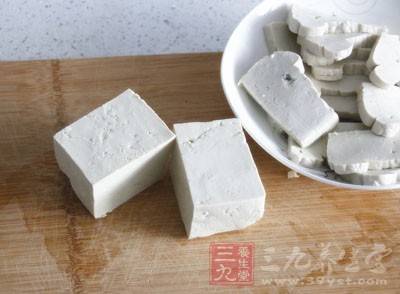 食用豆腐能夠吸收其中的營養物質