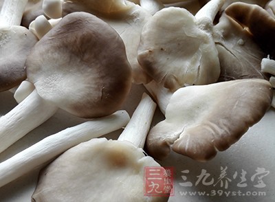 由於嘔吐、腹瀉造成體液的大量損失，會引起多種並發症狀