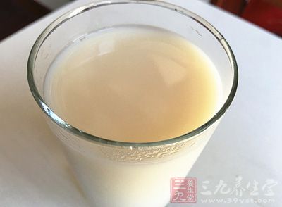 牛奶在胃腸通過很快 牛奶在胃腸通過很快