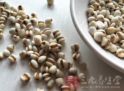 一些霉變的食物,如果食用不僅容易導致食物中毒 一些霉變的食物,如果食用不僅容易導致食物中毒