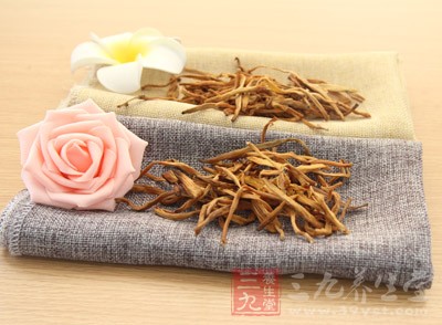 黃花菜也是我們經常說到的金針菜