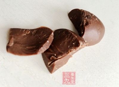 巧克力是生活中常見的零食