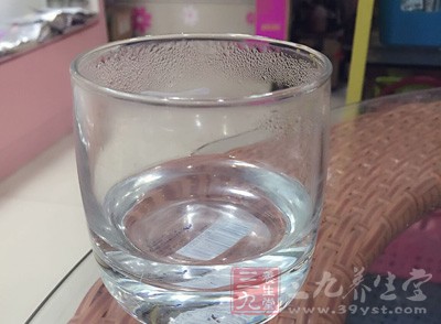 有一種水大家千萬不能夠喝,那就是反復燒開的水 有一種水大家千萬不能夠喝,那就是反復燒開的水