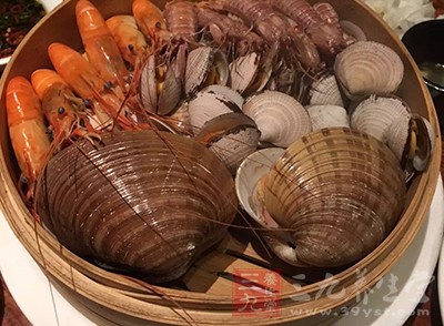 秘密三：海鮮賣的全是水