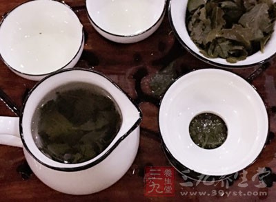 媽咪產後容易感到口渴，而且攝取適量的水分
