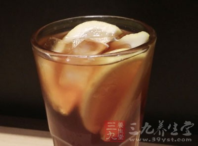 盡量避免喝營養價值低而食品添加劑和糖分高的飲料