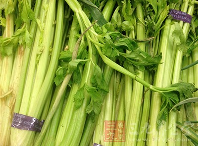 芹菜也會使人出現這種症狀