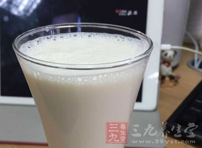 如各種動物肝髒、牛奶、胡蘿卜、韭菜、茶葉等即可 如各種動物肝髒、牛奶、胡蘿卜、韭菜、茶葉等即可