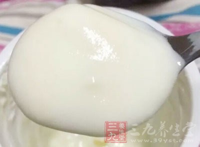 最終也導致自制酸奶的口感可能並不好，花了大量時間卻沒有做出好喝的酸奶