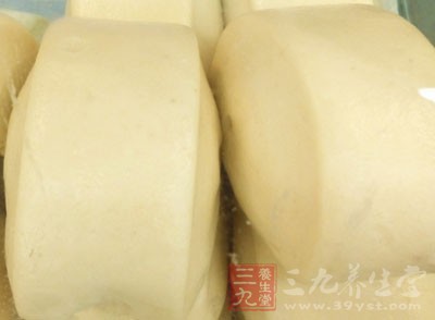 此外，進食饅頭等澱粉類食物亦可緩解酒醉症狀