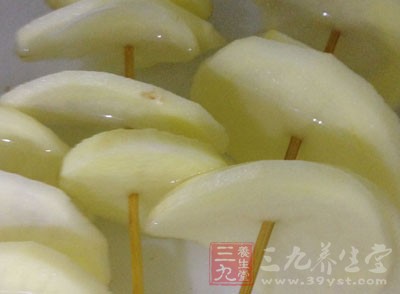 烤肉時烤些紅薯、土豆、藕，既能養胃