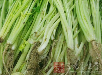 如大白菜、芹菜等從土裡吸收致癌物質