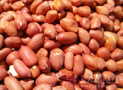 花生仁600公克,水5000cc 花生仁600公克,水5000cc